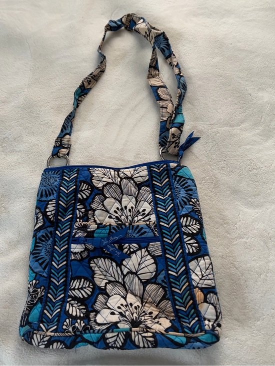 Vera Bradley Handbags - Vera Bradley Blue and White Floral Crossbody with Navy Accents